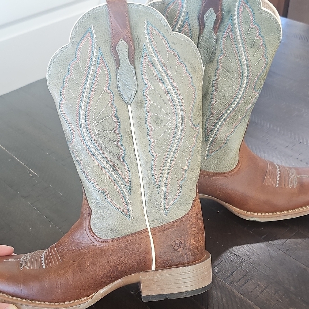Ariat Brown and Green Leather Boots - Picture 14 of 15
